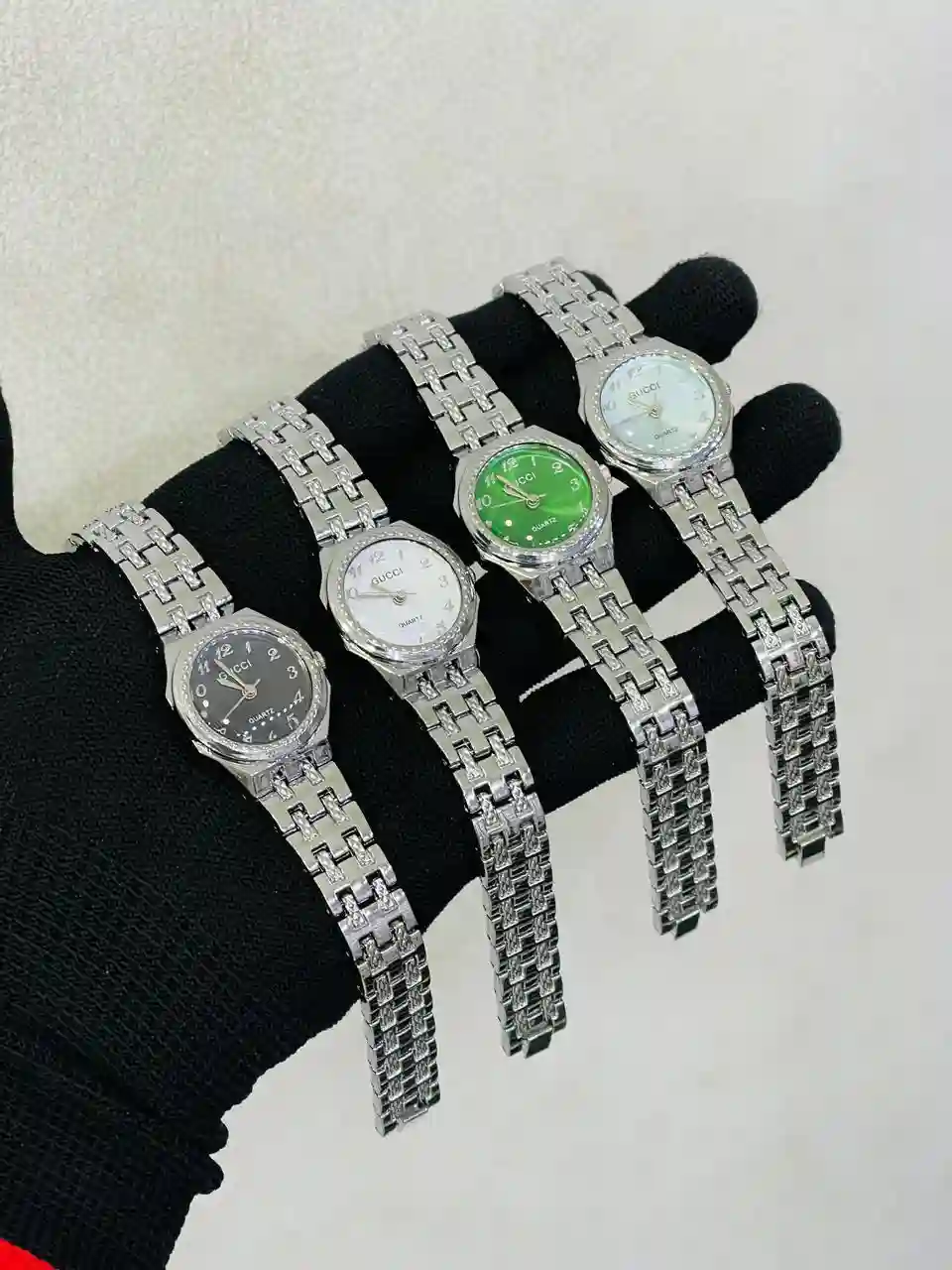 GUCCI BRAND FASHIONABLE STEEL WATCHES FOR WOMEN